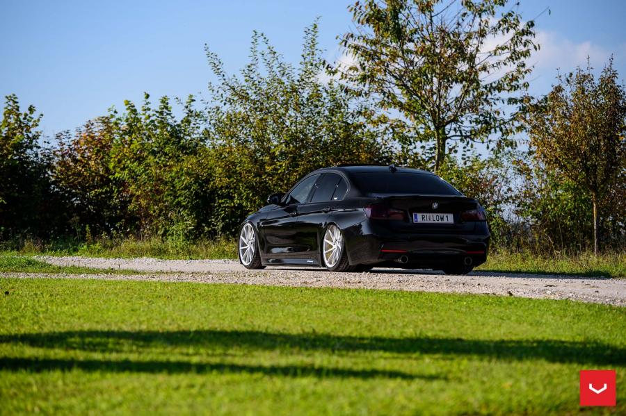  BMW M3 Sedan on Vossen Wheels (CVT) 2016 года  (фото 3 из 20)